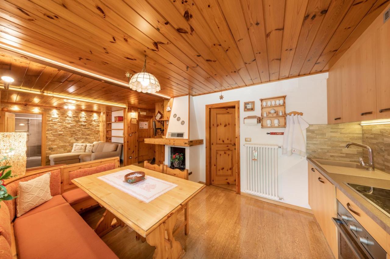 Majon D'Aisciuda Apartment Vigo di Fassa Bagian luar foto