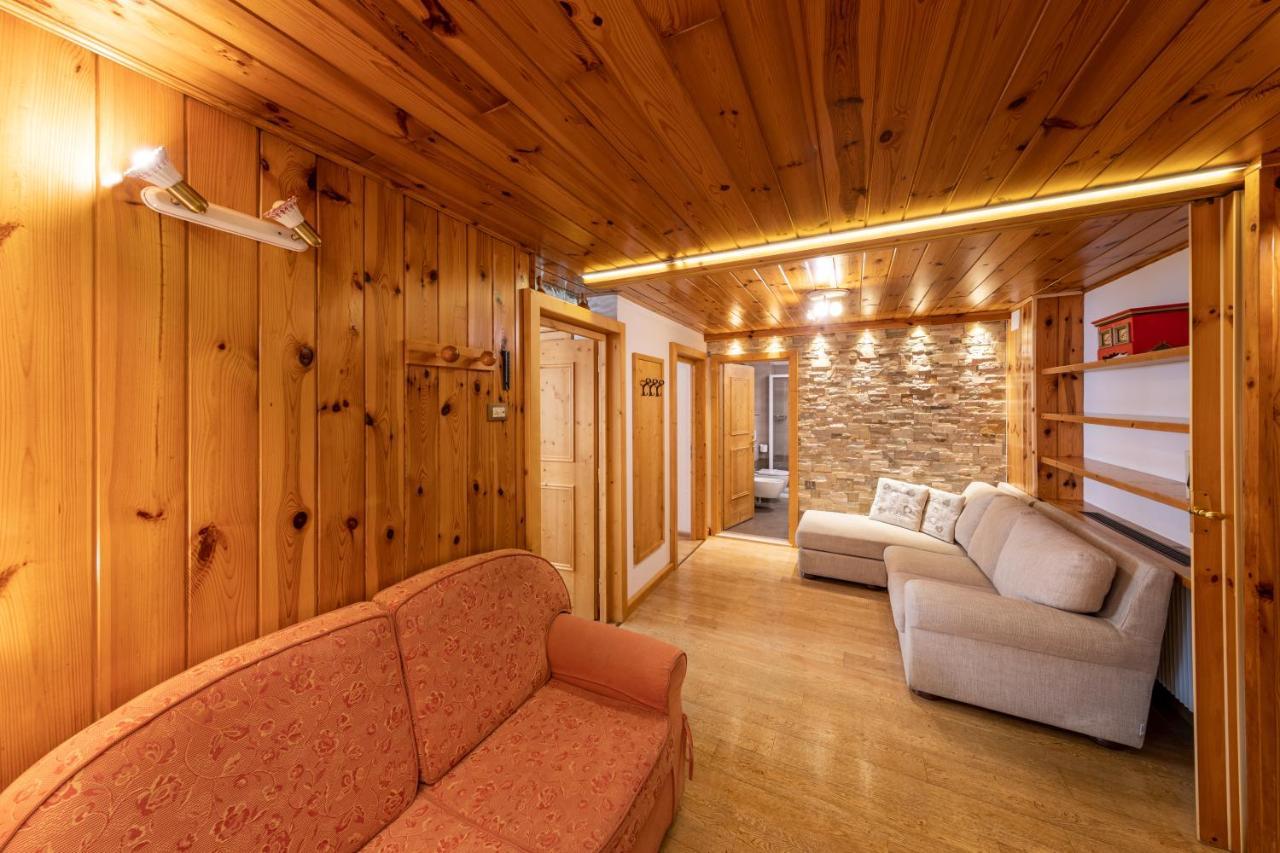 Majon D'Aisciuda Apartment Vigo di Fassa Bagian luar foto