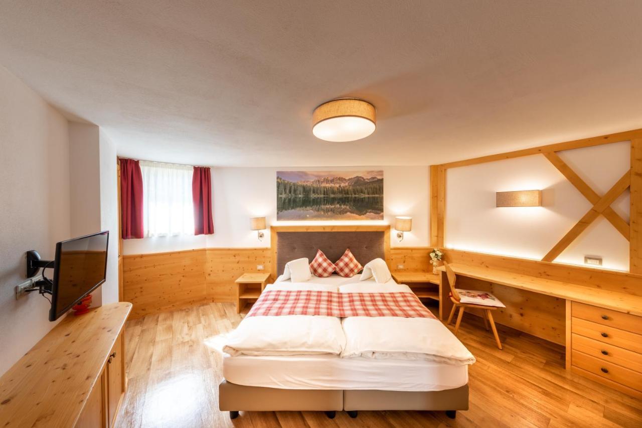 Majon D'Aisciuda Apartment Vigo di Fassa Bagian luar foto