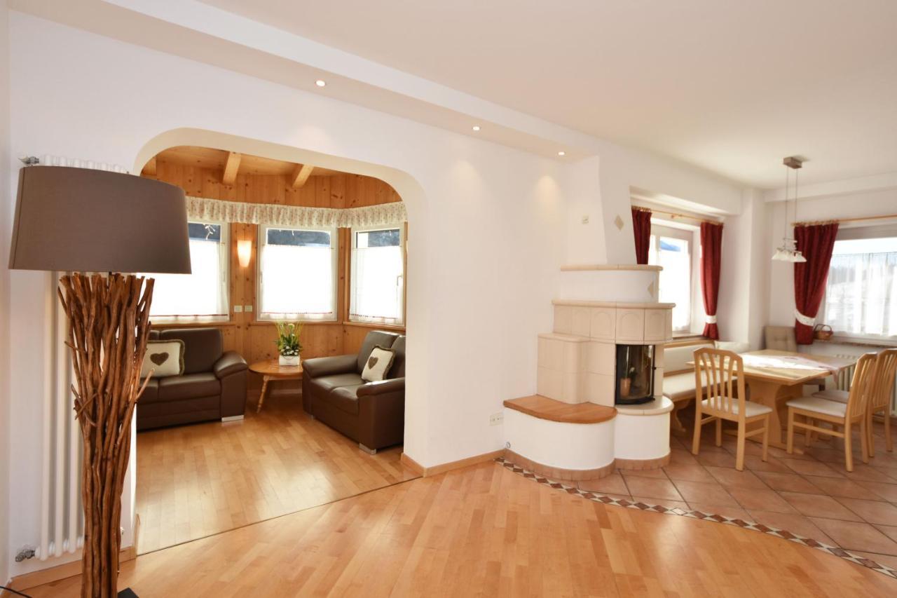 Majon D'Aisciuda Apartment Vigo di Fassa Bagian luar foto