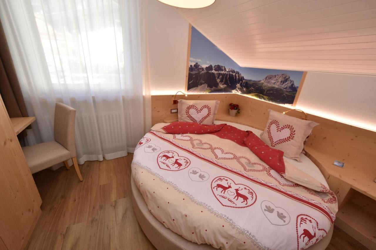 Majon D'Aisciuda Apartment Vigo di Fassa Bagian luar foto