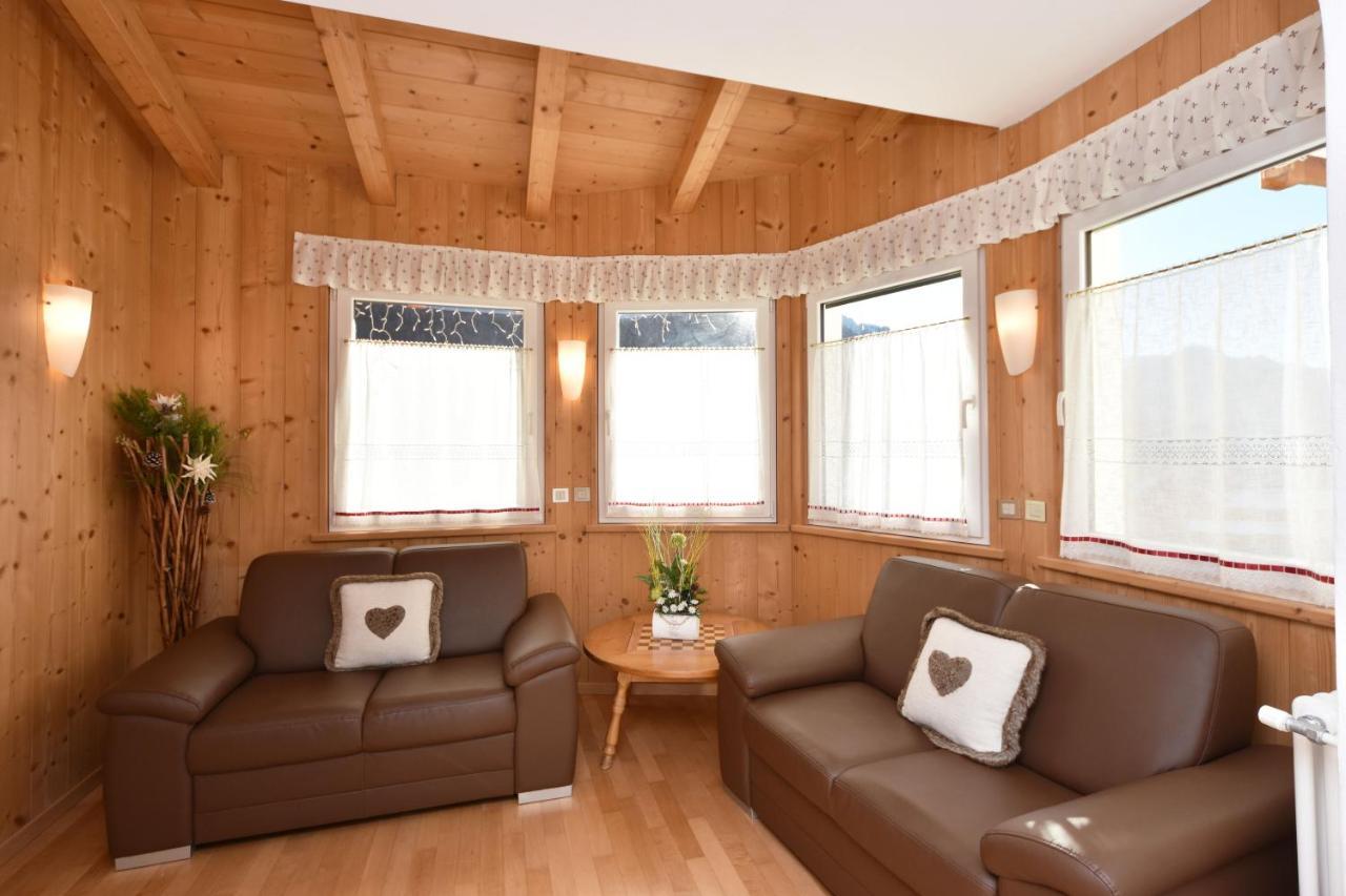 Majon D'Aisciuda Apartment Vigo di Fassa Bagian luar foto